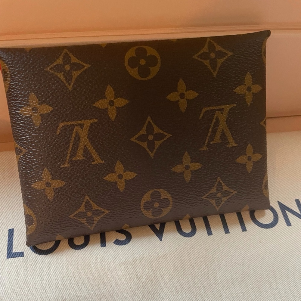 Louis Vuitton | Monogram Kirigami Small - BN - Picture 4 of 4